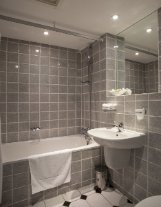 Twin bathroom at 9 Green Lane guest house accommodation Buxton